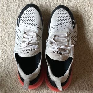 Nike Air Max 270s light bone size 13